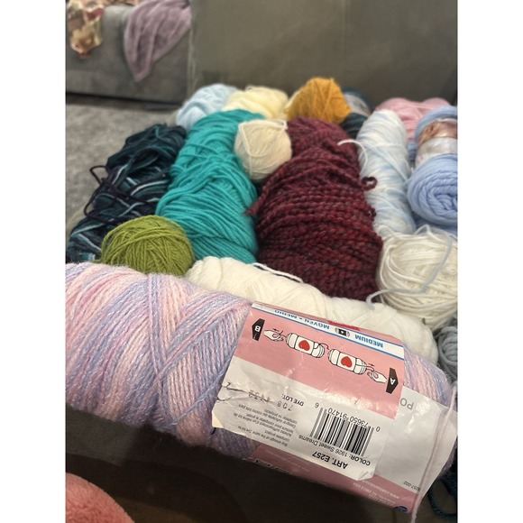 Lot Of 27 Different Rolls Of Yarn -some New, Some Partial - Picture 5 of 6